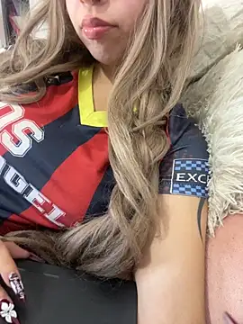 lunaapppp online show from April 2026 04:30:02 AM