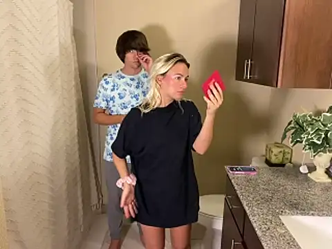 girlfriendmissy online show from March 2026 11:04:01 PM