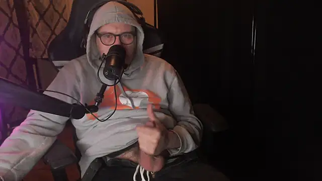 chicostick413 online show from March 2026 01:12:02 AM