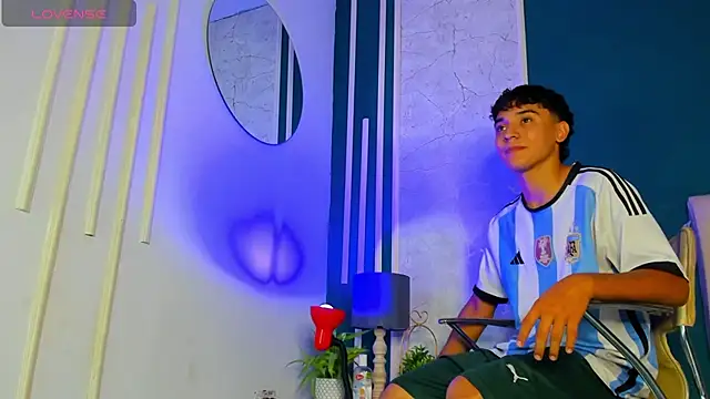 Austin Cardieff online show from January 2025 07:22:01 AM