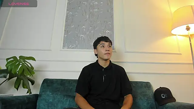 Austin Cardieff online show from February 2025 03:26:02 AM