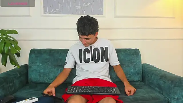 Austin Cardieff online show from March 2025 06:24:02 AM