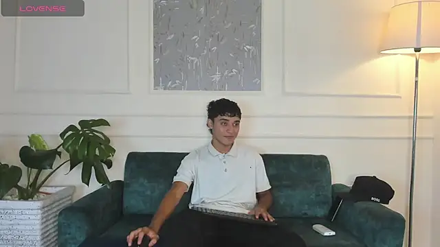 Austin Cardieff online show from March 2025 03:19:01 AM