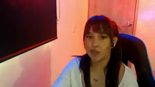 Skarlet Adams28 online show from June 2026 07:27:02 PM