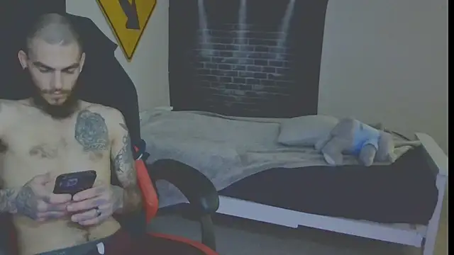 XMeF10 online show from March 2025 01:46:01 AM