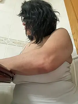 Snapshot of paulinaDiaz1 chatting on February 2025 08:34:02 PM paulinaDiaz1 online show from February 2025 08:34:02 PM