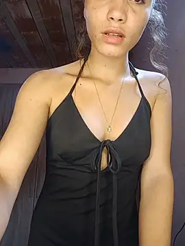 Snapshot of HelenHoltz chatting on June 2026 02:45:01 PM HelenHoltz online show from June 2026 02:45:01 PM