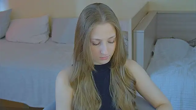 BritneyCruze online show from April 2026 09:46:02 AM