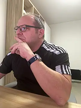 coupleLatinaLovers online show from February 2026 07:29:02 AM