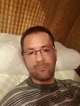 riskybusiness9090 online show from December 2024 08:29:01 PM