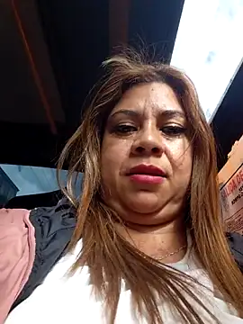 Laura-Hernandez online show from June 2026 08:36:01 PM