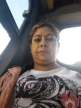 Laura-Hernandez online show from July 2026 03:04:02 PM