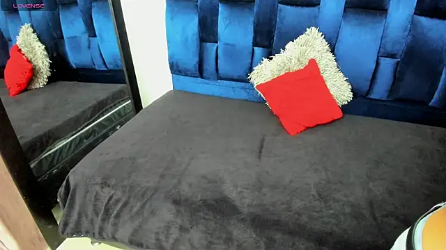 Stefyrossy online show from April 2026 03:07:02 PM