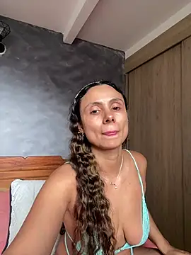 MafeeRoss online show from May 2026 10:11:02 PM