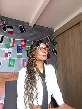 MafeeRoss online show from July 2026 06:12:01 PM