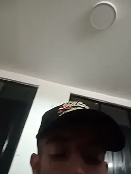 Aaronkiller online show from June 2026 04:12:02 PM