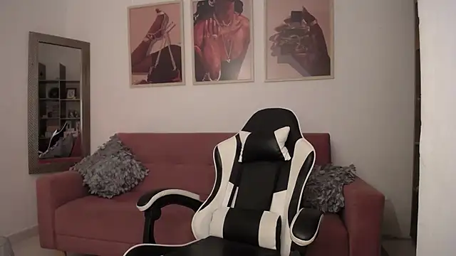 catalinapalencia online show from November 2025 07:13:02 PM