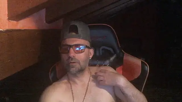 Snapshot of 6996horus chatting on March 2026 01:34:01 AM 6996horus online show from March 2026 01:34:01 AM