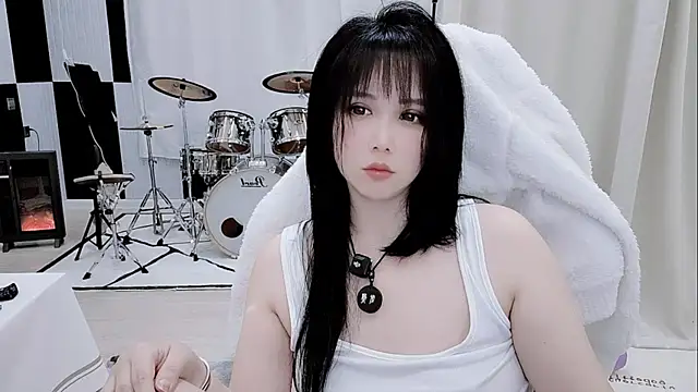 Vaness-a online show from April 2026 09:04:01 PM