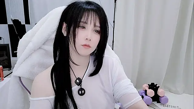 Vaness-a online show from April 2026 05:28:01 PM