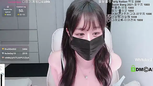 whitelee2 online show from April 2026 07:58:01 PM