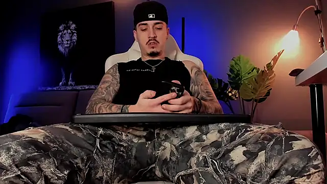 uptomatty online show from February 2026 07:45:01 AM