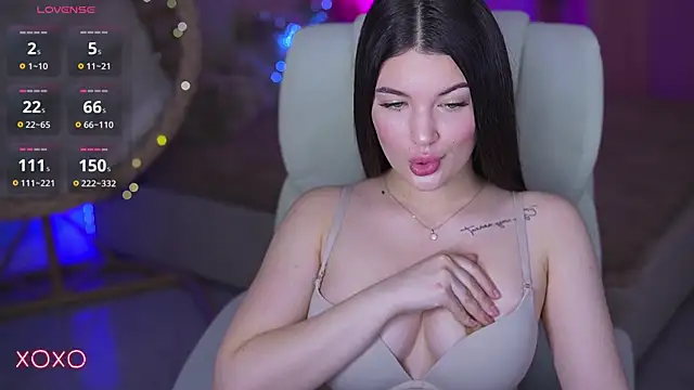 YourLolaBunny online show from April 2026 07:45:01 AM