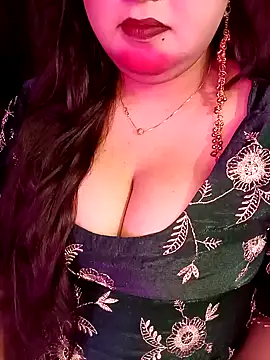 Suhanakhan00 online show from March 2026 08:29:01 AM