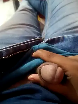 hottboyakash6969 online show from January 2025 03:58:01 PM