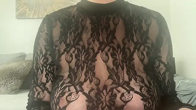 Serena 4you online show from March 2026 04:07:02 PM