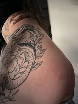 Sophie LS online show from April 2026 12:22:01 PM