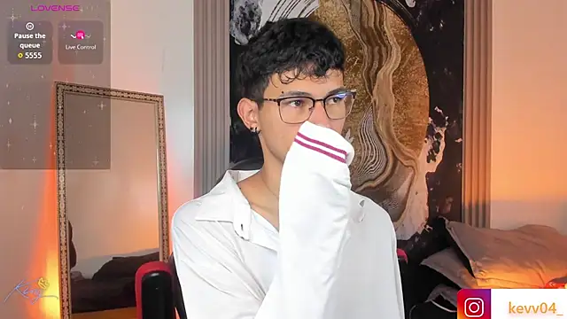 Alexx tc online show from April 2026 03:01:04 AM