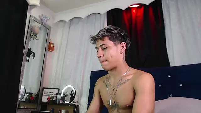 Snapshot of Sexys_Boys_Hot1 chatting on July 2026 06:47:02 AM Sexys Boys Hot1 online show from July 2026 06:47:02 AM