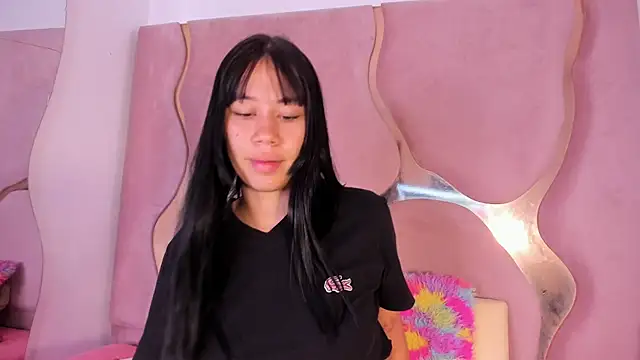 Snapshot of Sofia-candyht chatting on June 2026 08:33:01 PM Sofia-candyht online show from June 2026 08:33:01 PM
