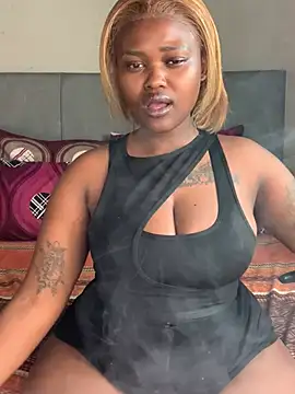 Snapshot of ThickPearlx23 chatting on July 2026 12:48:02 PM ThickPearlx23 online show from July 2026 12:48:02 PM