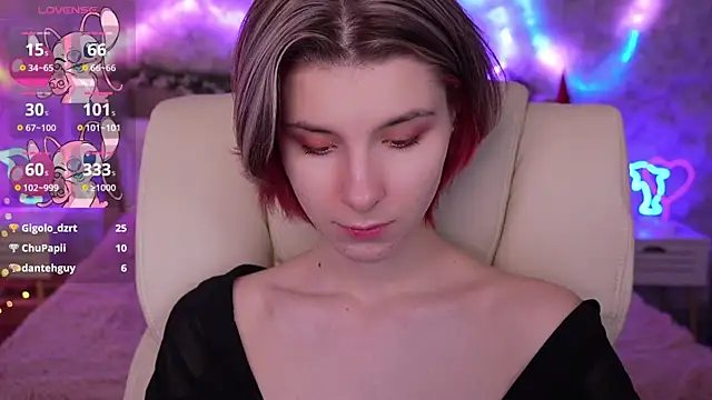 Snapshot of HaylaAmber chatting on January 2025 02:43:01 AM HaylaAmber online show from January 2025 02:43:01 AM