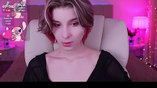 Snapshot of HaylaAmber chatting on January 2025 08:04:01 PM HaylaAmber online show from January 2025 08:04:01 PM