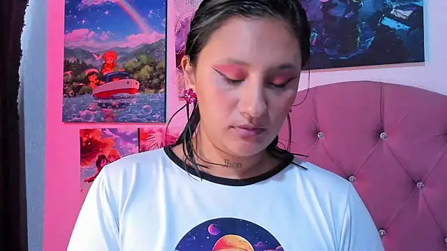 Snapshot of Mila_nixon02 chatting on July 2026 05:00:01 PM Mila nixon02 online show from July 2026 05:00:01 PM