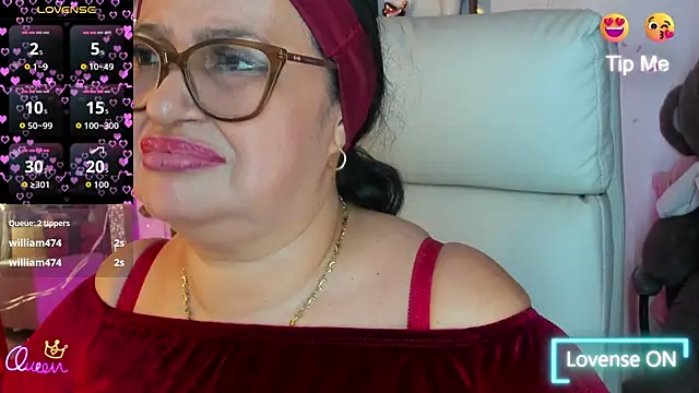 Gia Nahomi online show from May 2026 12:07:01 AM