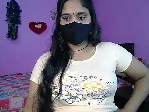 Hot Maleka online show from April 2026 06:10:01 PM