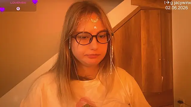 JacyWinslat online show from June 2026 09:22:01 AM