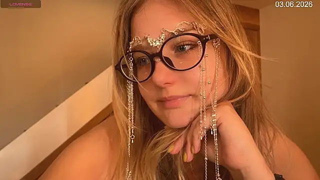 JacyWinslat online show from June 2026 08:20:02 AM
