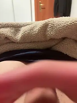 paolone79037 online show from April 2026 06:52:01 PM