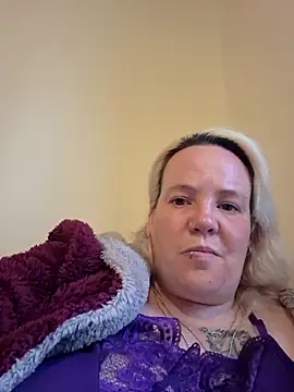 Bigbustedcurvylady online show from May 2026 06:25:01 PM