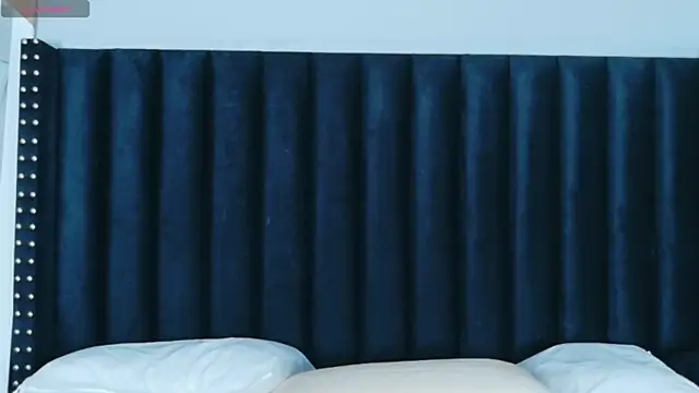 hotlatinateacher online show from April 2026 06:10:01 PM