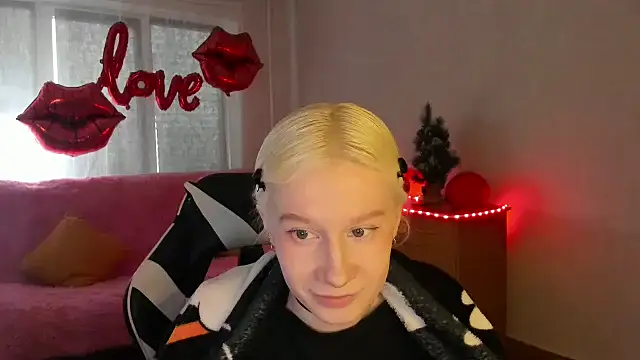 EnigmaSee online show from March 2026 01:53:02 AM