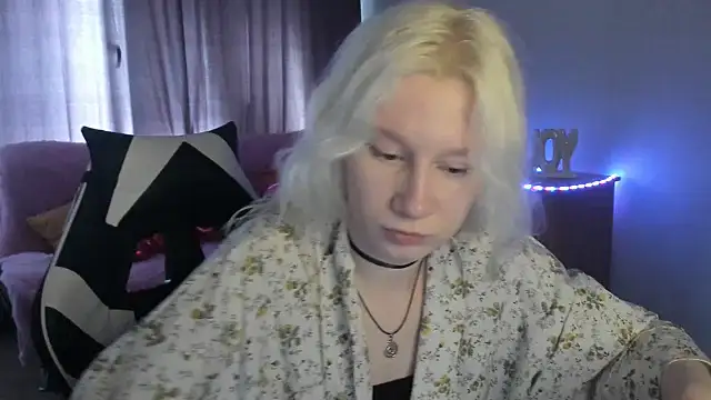 Snapshot of EnigmaSee chatting on June 2026 02:16:01 AM EnigmaSee online show from June 2026 02:16:01 AM