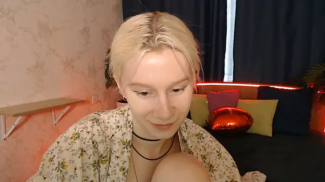 Snapshot of EnigmaSee chatting on July 2026 08:52:02 AM EnigmaSee online show from July 2026 08:52:02 AM