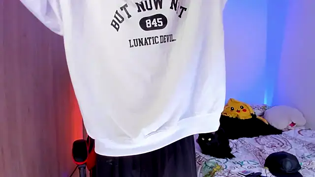 aldrinwhite online show from March 2026 04:43:01 PM