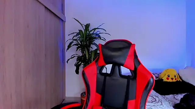 aldrinwhite online show from March 2026 07:51:01 PM